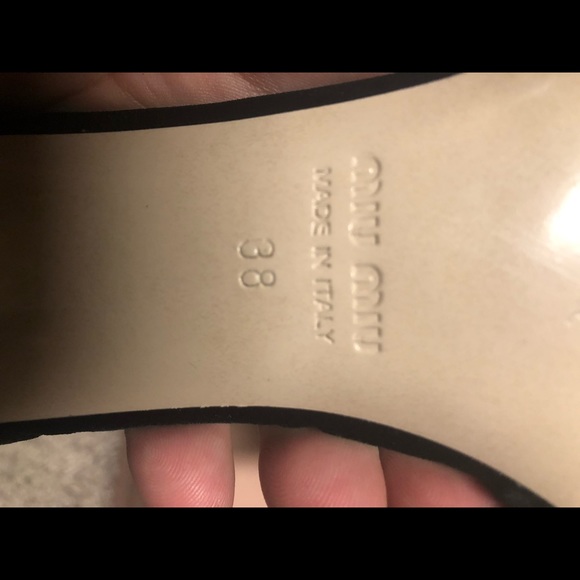 Miu Miu 45mm black pearl buckle fur slides sz 38 - Picture 5 of 6